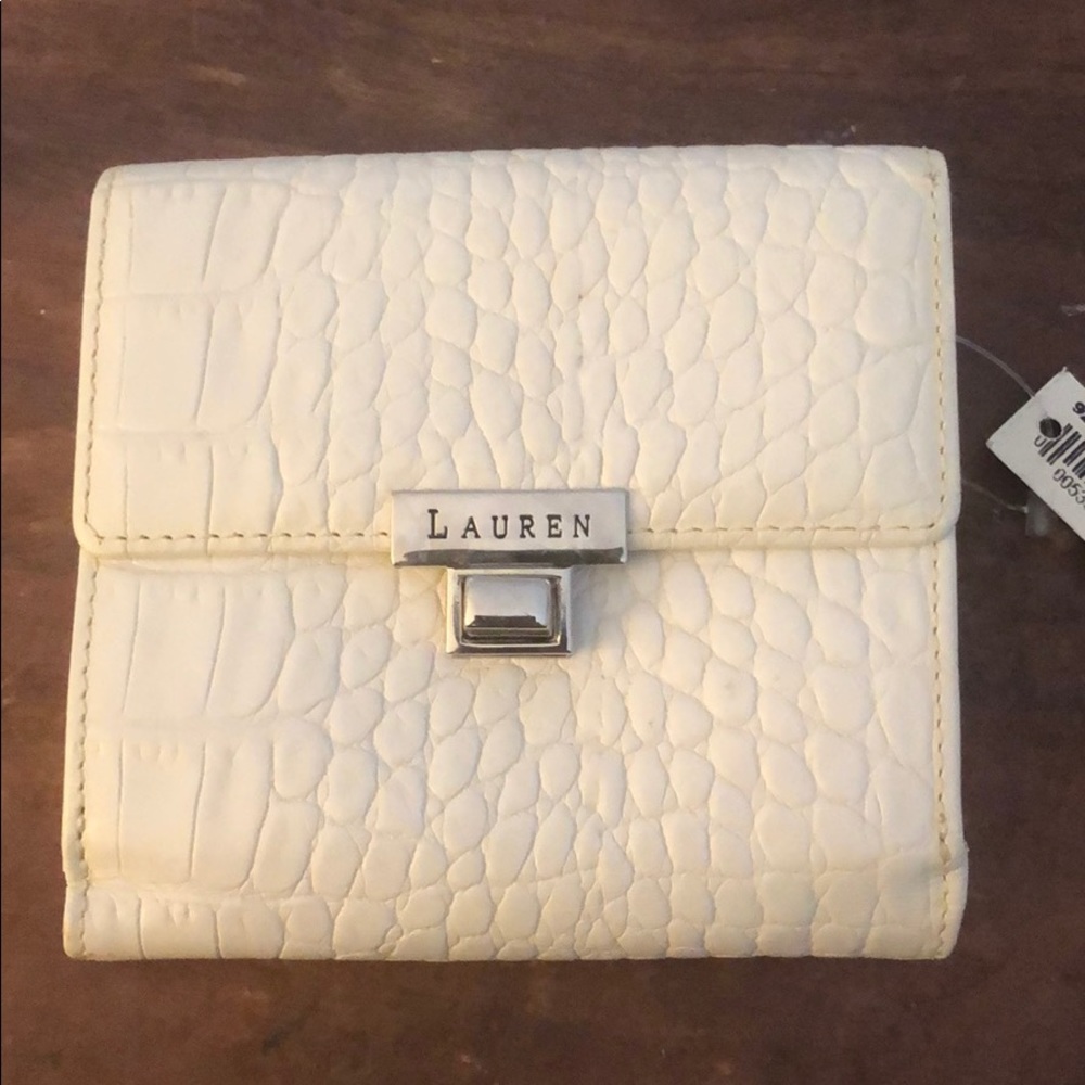 NWT off-white/cream Lauren by Ralph Lauren wallet